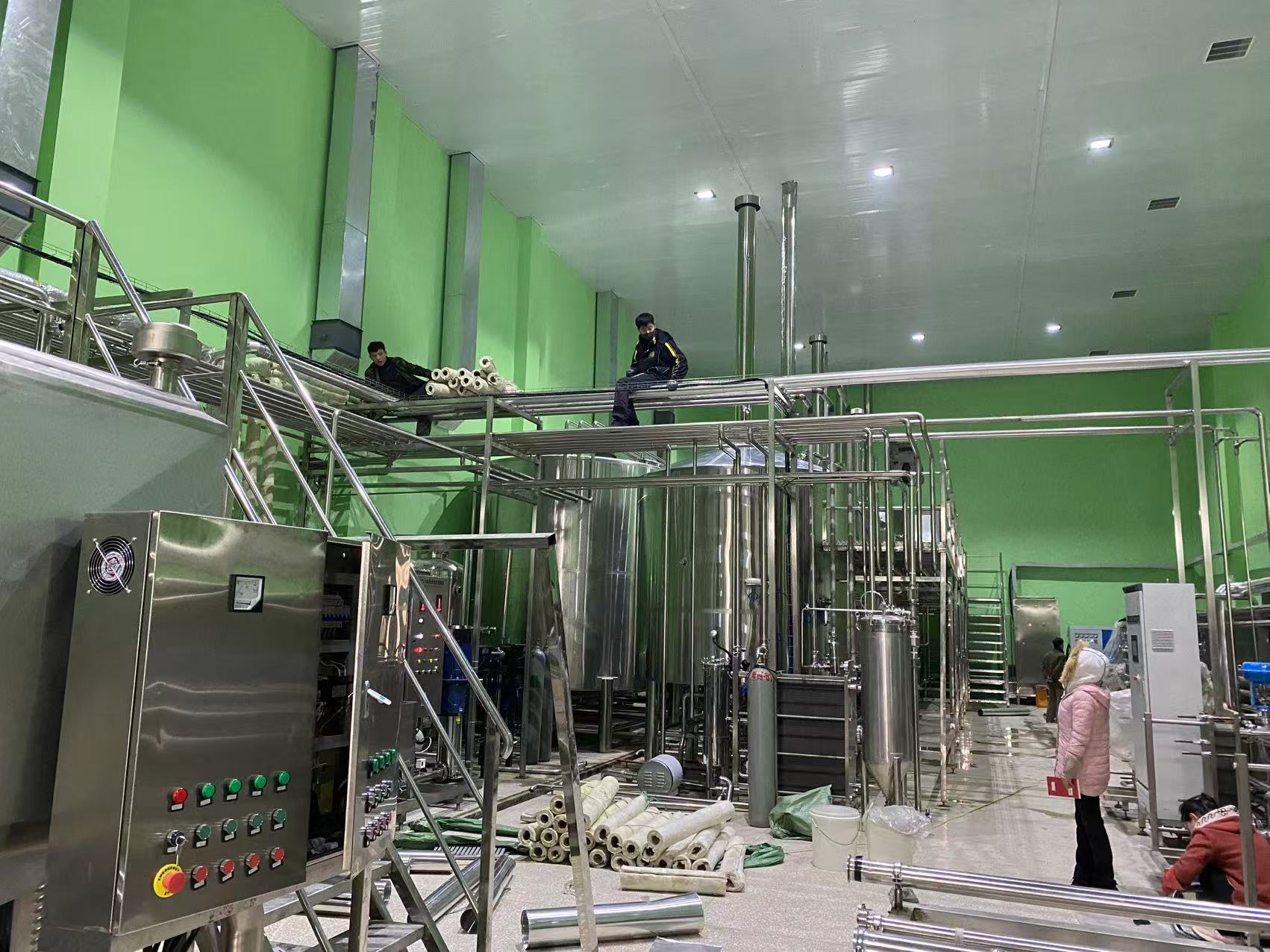 兴仁精酿啤酒设备厂—精酿啤酒设备制造：传承工艺与创新科技的交融